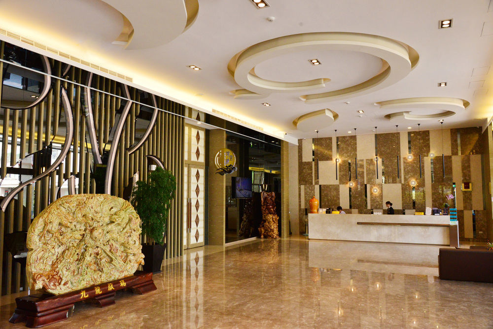 Tsun Huang Hotel Chiayi City Exterior photo